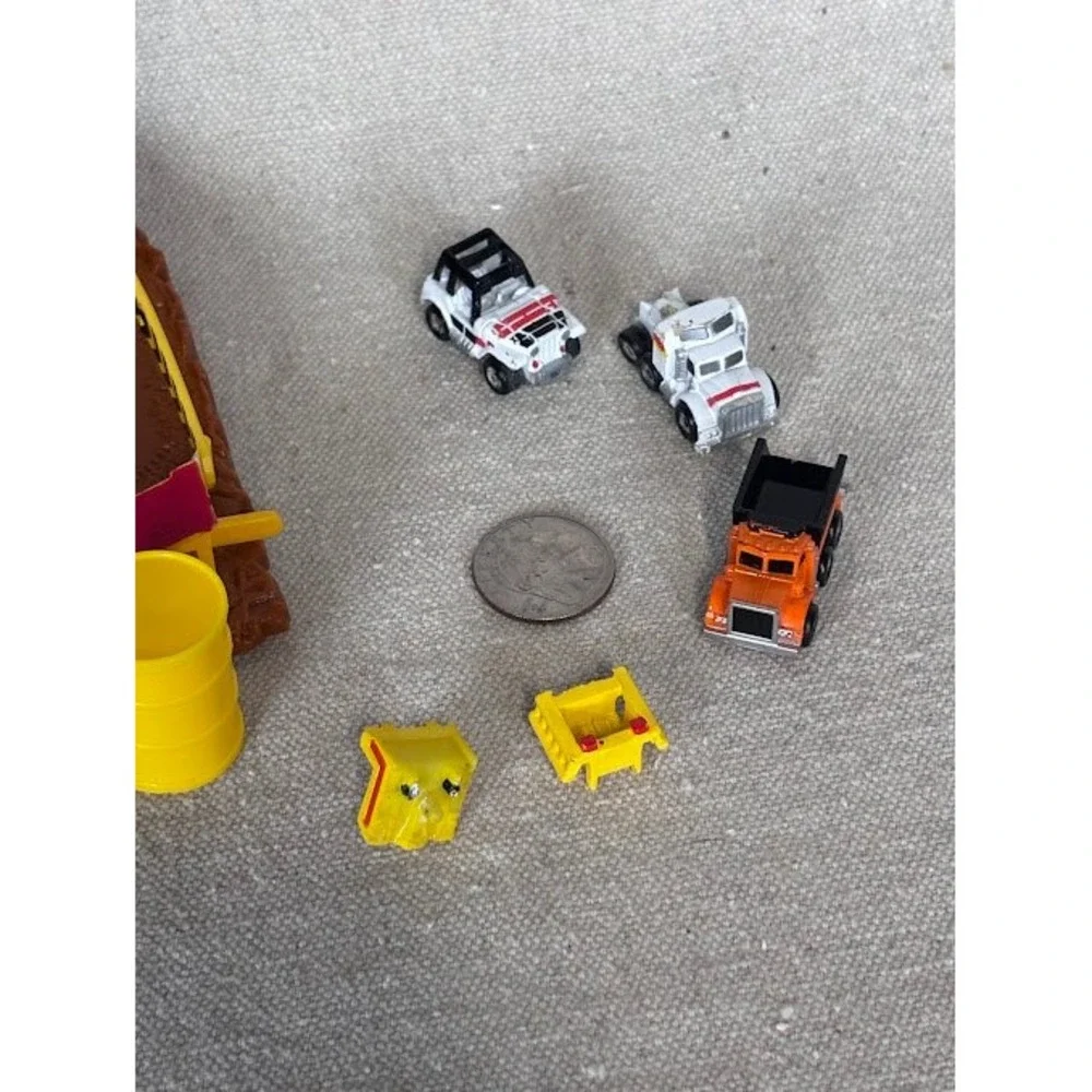 Micro Machines Construction Set Mini Vehicles Dump‎ Truck Playset Toy Lot